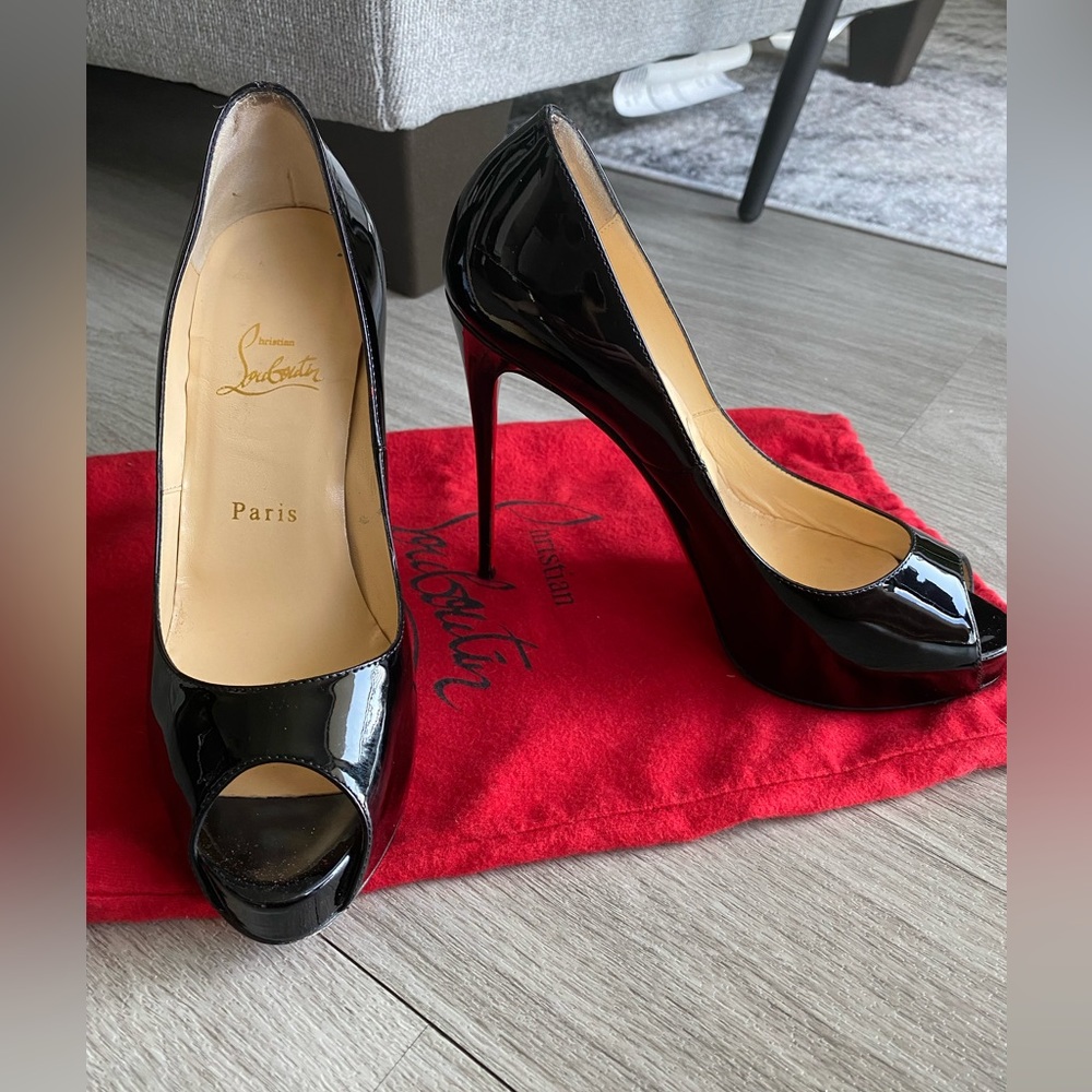 Christian Louboutin Privé Open Toe Pump